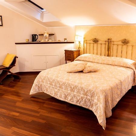 Real Borbone Bed & Breakfast Caserta Dış mekan fotoğraf