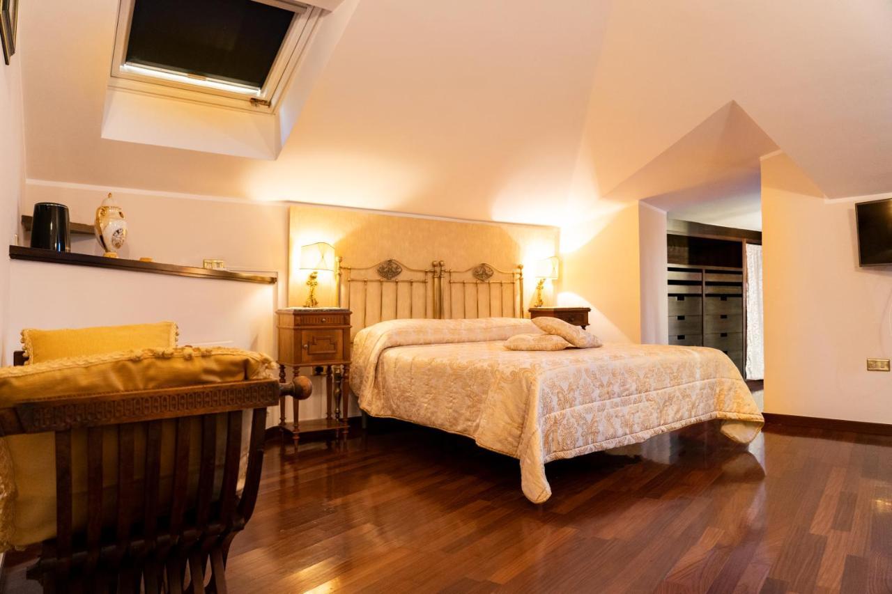 Real Borbone Bed & Breakfast Caserta Dış mekan fotoğraf