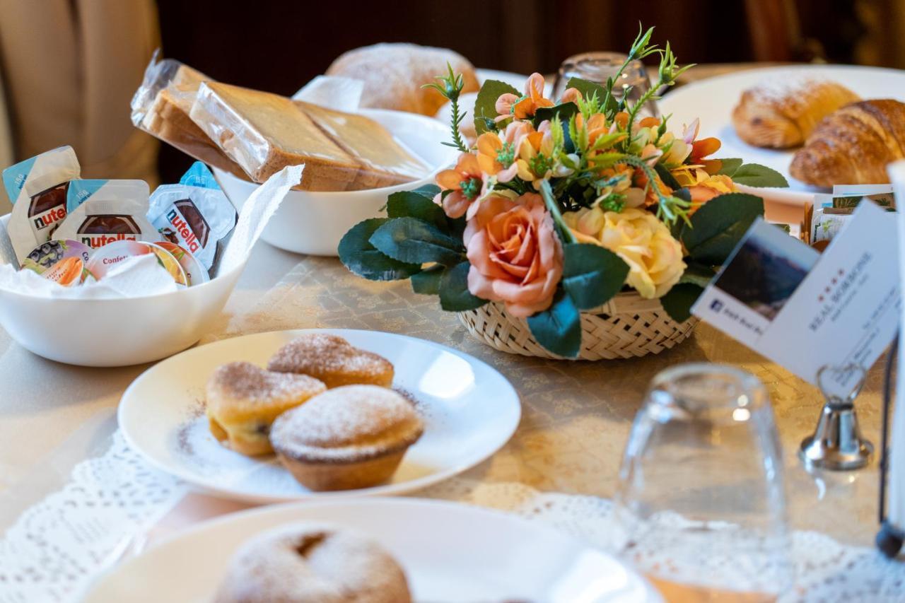 Real Borbone Bed & Breakfast Caserta Dış mekan fotoğraf
