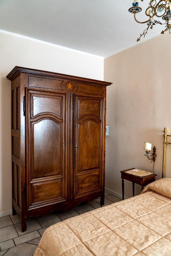 Real Borbone Bed & Breakfast Caserta Dış mekan fotoğraf